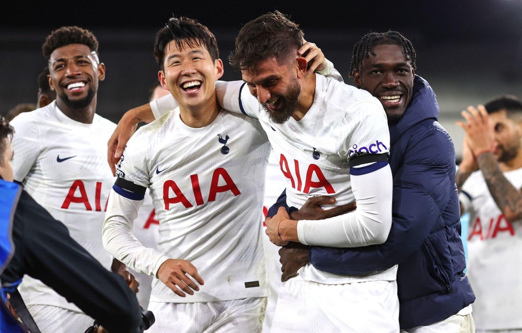 Ngôi sao Tottenham bị phạt nặng vì lỡ miệng nhận xét Son Heung Min - 2