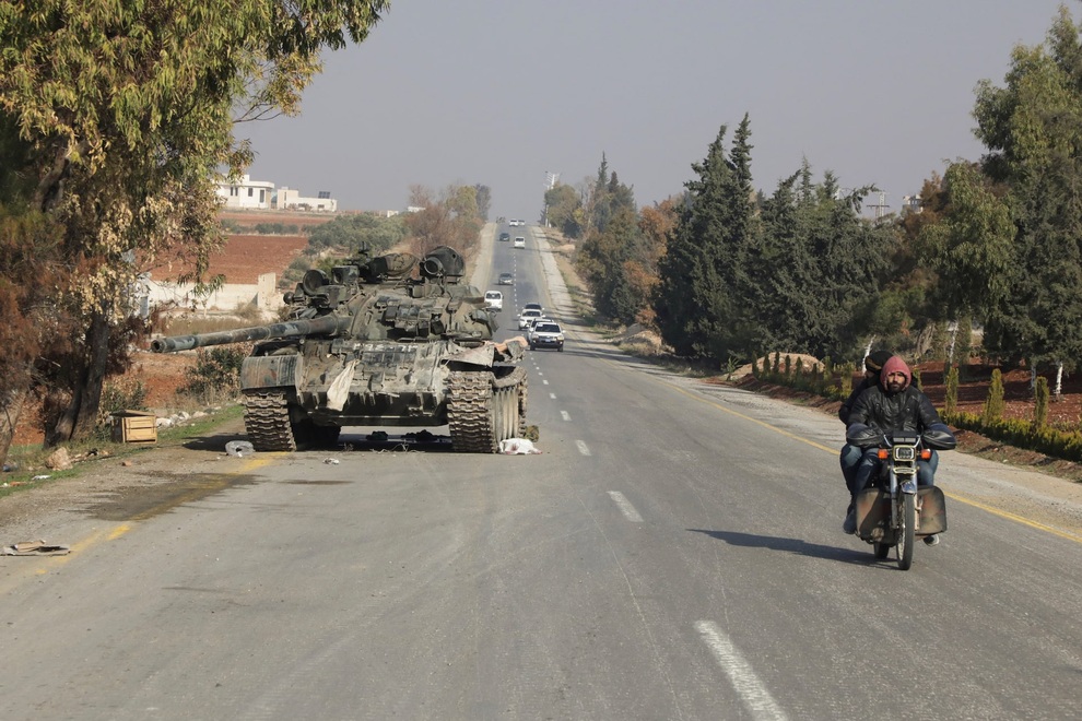 Kho vũ khí Nga viện trợ Syria sẽ ra sao? - 1